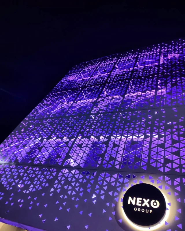 ¡¡Fascinados con los retoques finales de esta obra para @nexogroup_consultora!!

¿Cómo te imaginas tu espacio? ✨✨

#corteplasma #cortelaser #diseño #plasma #chapacalada #chapadecorativa #led #cerramientos